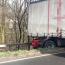 Galeria foto: Tir zablokowa drog krajow nr 12 we Wschowie