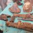 Galeria foto: Szcztki ludzkie i niemieckie uzbrojenie znalezione w Gogowie